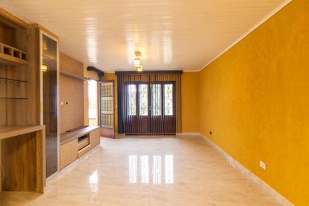 Casa para alugar com 390m², 3 quartos e 3 vagas Casa para alugar com 390m², 3 quartos e 3 vagasSala