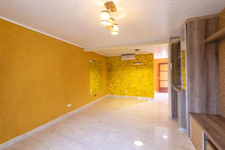 Sala  de casa para alugar com 3 quartos, 390m² em Centro, Pinhais