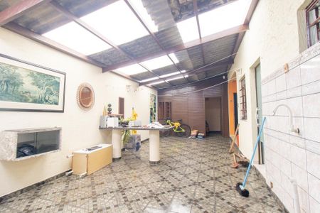 Casa para alugar com 390m², 3 quartos e 3 vagas Casa para alugar com 390m², 3 quartos e 3 vagasÁrea comum - Churrasqueira