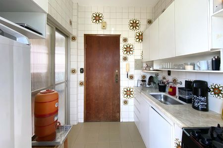 Apartamento à venda com 50m², 2 quartos e 1 vaga Apartamento à venda com 50m², 2 quartos e 1 vagaCozinha