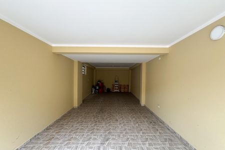 Casa para alugar com 307m², 5 quartos e 6 vagas Casa para alugar com 307m², 5 quartos e 6 vagasGaragem