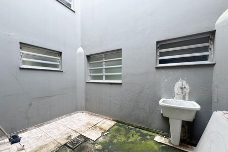 Casa para alugar com 307m², 5 quartos e 6 vagas Casa para alugar com 307m², 5 quartos e 6 vagasÁrea de Serviço