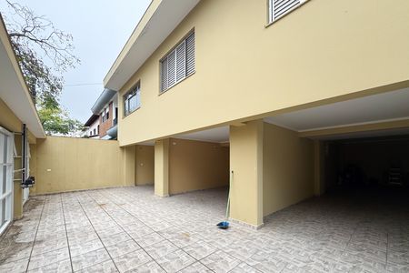 Casa para alugar com 307m², 5 quartos e 6 vagas Casa para alugar com 307m², 5 quartos e 6 vagasGaragem