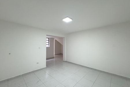 Casa para alugar com 307m², 5 quartos e 6 vagas Casa para alugar com 307m², 5 quartos e 6 vagasSala de TV