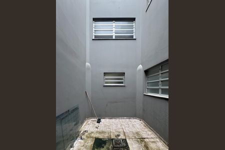 Casa para alugar com 307m², 5 quartos e 6 vagas Casa para alugar com 307m², 5 quartos e 6 vagasÁrea de Serviço