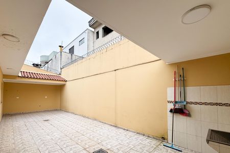 Casa para alugar com 307m², 5 quartos e 6 vagas Casa para alugar com 307m², 5 quartos e 6 vagasÁrea de Serviço