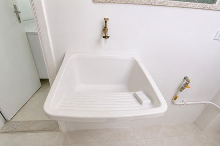 Apartamento para alugar com 64m², 2 quartos e sem vaga