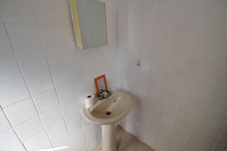 Banheiro de apartamento para alugar com 1 quarto, 33m² em Centro, Campinas