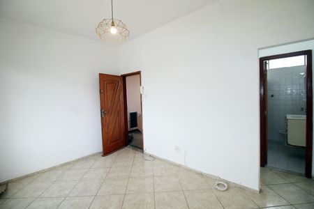 Sala de apartamento para alugar com 2 quartos, 50m² em Vila da Penha, Rio de Janeiro