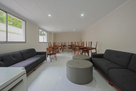 Apartamento à venda com 97m², 2 quartos e 1 vaga Apartamento à venda com 97m², 2 quartos e 1 vagaÁrea comum - Salão de festas