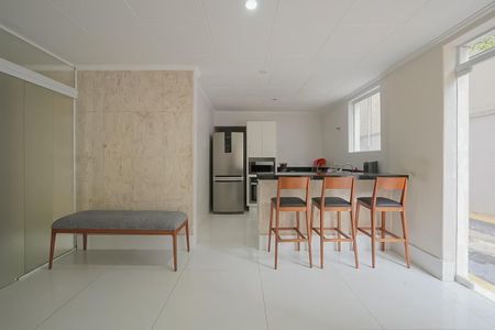 Apartamento à venda com 97m², 2 quartos e 1 vaga Apartamento à venda com 97m², 2 quartos e 1 vagaÁrea comum - Salão de festas