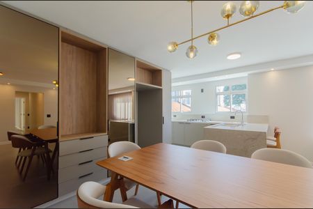 Apartamento à venda com 97m², 2 quartos e 1 vaga Apartamento à venda com 97m², 2 quartos e 1 vagaCozinha e Área de Serviço