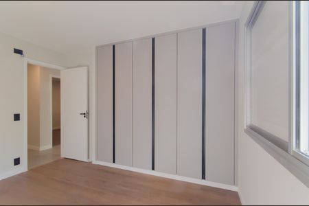 Apartamento à venda com 97m², 2 quartos e 1 vaga Apartamento à venda com 97m², 2 quartos e 1 vagaSuíte