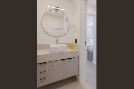 Apartamento à venda com 97m², 2 quartos e 1 vaga Apartamento à venda com 97m², 2 quartos e 1 vagaBanheiro Social