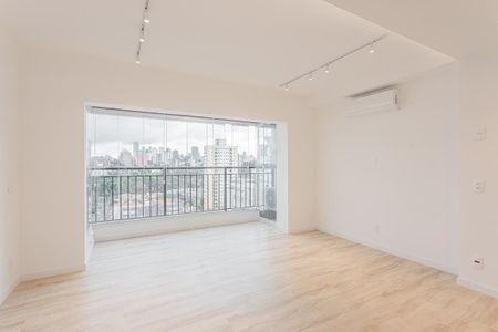 Apartamento à venda com 40m², 1 quarto e sem vaga Apartamento à venda com 40m², 1 quarto e sem vagaSala