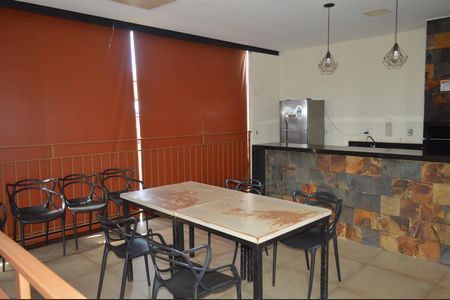 Apartamento para alugar com 54m², 2 quartos e 1 vagaÁrea comum - Churrasqueira