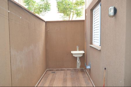Sacada de apartamento para alugar com 2 quartos, 54m² em Residencial Parque dos Servidores, Ribeirão Preto