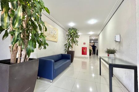 Apartamento para alugar com 58m², 3 quartos e 3 vagas Apartamento para alugar com 58m², 3 quartos e 3 vagasHall social