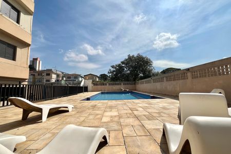Apartamento para alugar com 58m², 3 quartos e 3 vagas Apartamento para alugar com 58m², 3 quartos e 3 vagasÁrea comum - Piscina