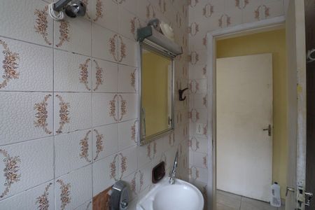Casa à venda com 100m², 3 quartos e 2 vagasBanheiro 1