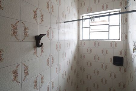 Casa à venda com 100m², 3 quartos e 2 vagasBanheiro 1