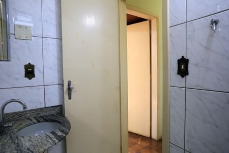 Apartamento à venda com 101m², 3 quartos e 1 vaga Apartamento à venda com 101m², 3 quartos e 1 vagaBanheiro