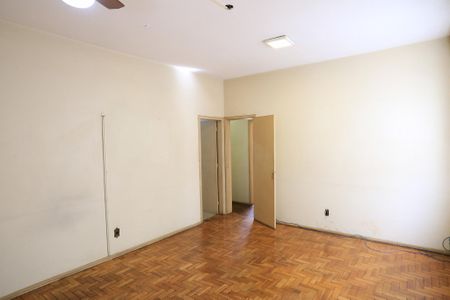 Apartamento à venda com 101m², 3 quartos e 1 vaga Apartamento à venda com 101m², 3 quartos e 1 vagaSala
