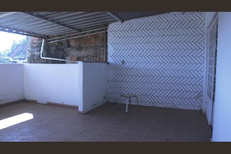 Casa para alugar com 120m², 3 quartos e sem vagaVaranda