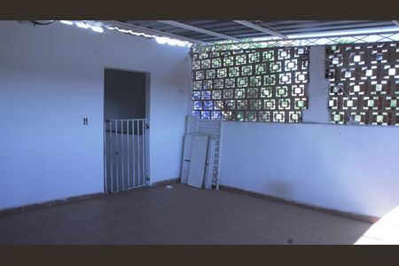 Casa para alugar com 120m², 3 quartos e sem vagaVaranda
