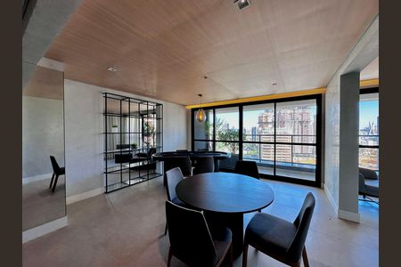 Studio para alugar com 28m², 1 quarto e 1 vaga Studio para alugar com 28m², 1 quarto e 1 vagaEspaço de Jogos