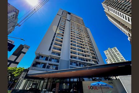 Studio para alugar com 28m², 1 quarto e 1 vaga Studio para alugar com 28m², 1 quarto e 1 vagaFachada