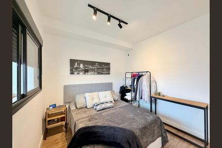 Studio para alugar com 28m², 1 quarto e 1 vaga Studio para alugar com 28m², 1 quarto e 1 vagaQuarto