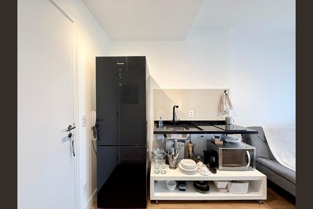 Studio para alugar com 28m², 1 quarto e 1 vaga Studio para alugar com 28m², 1 quarto e 1 vagaCozinha