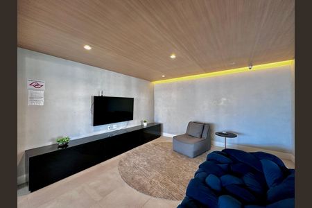 Studio para alugar com 28m², 1 quarto e 1 vaga Studio para alugar com 28m², 1 quarto e 1 vagaEspaço de Jogos