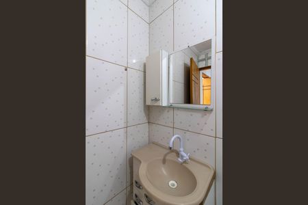 Banheiro de apartamento à venda com 2 quartos, 50m² em Jardim Tranquilidade, Guarulhos