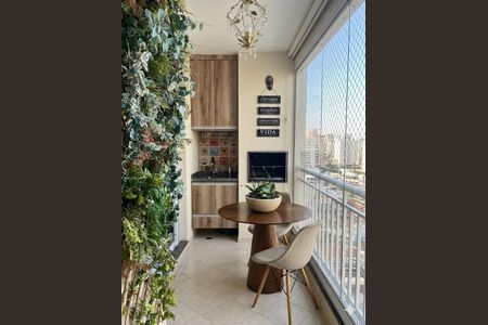 Apartamento à venda com 76m², 2 quartos e 2 vagas Apartamento à venda com 76m², 2 quartos e 2 vagasVaranda