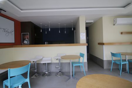 Apartamento para alugar com 60m², 2 quartos e 1 vagaSala de café