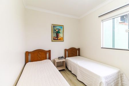 Casa para alugar com 370m², 5 quartos e 4 vagas Casa para alugar com 370m², 5 quartos e 4 vagasQuarto 2
