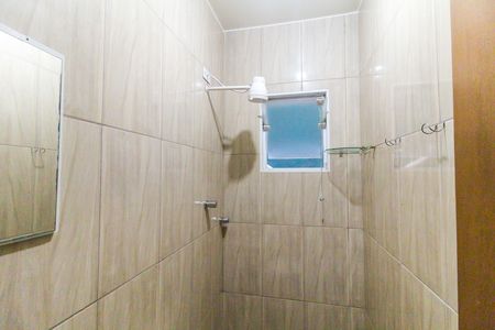 Casa para alugar com 370m², 5 quartos e 4 vagas Casa para alugar com 370m², 5 quartos e 4 vagasBanheiro de Serviço