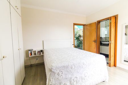 Casa para alugar com 370m², 5 quartos e 4 vagas Casa para alugar com 370m², 5 quartos e 4 vagasSuíte
