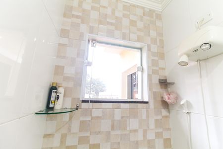 Casa para alugar com 370m², 5 quartos e 4 vagas Casa para alugar com 370m², 5 quartos e 4 vagasBanheiro 2