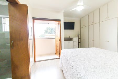 Casa para alugar com 370m², 5 quartos e 4 vagas Casa para alugar com 370m², 5 quartos e 4 vagasSuíte