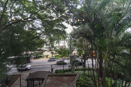 Apartamento à venda com 85m², 2 quartos e 2 vagasVaranda