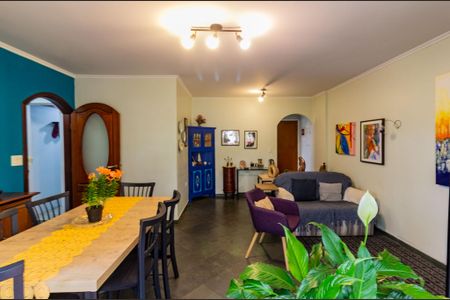 Apartamento à venda com 85m², 2 quartos e 2 vagasSala