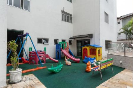 Apartamento à venda com 85m², 2 quartos e 2 vagasParque infantil