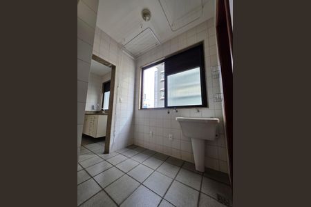 Apartamento para alugar com 100m², 3 quartos e 2 vagas Apartamento para alugar com 100m², 3 quartos e 2 vagasÁrea de Serviço