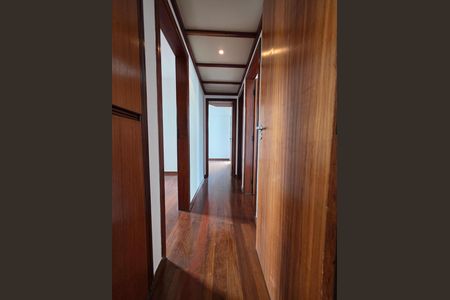 Apartamento para alugar com 100m², 3 quartos e 2 vagas Apartamento para alugar com 100m², 3 quartos e 2 vagasCorredor