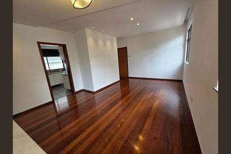 Apartamento para alugar com 100m², 3 quartos e 2 vagas Apartamento para alugar com 100m², 3 quartos e 2 vagassala