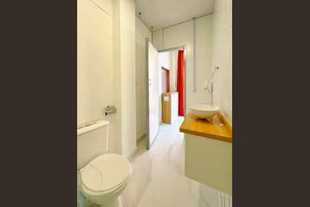 Casa para alugar com 30m², 1 quarto e sem vagaBanheiro