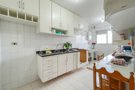 Apartamento à venda com 64m², 2 quartos e 1 vaga Apartamento à venda com 64m², 2 quartos e 1 vagaCozinha e Área de Serviço